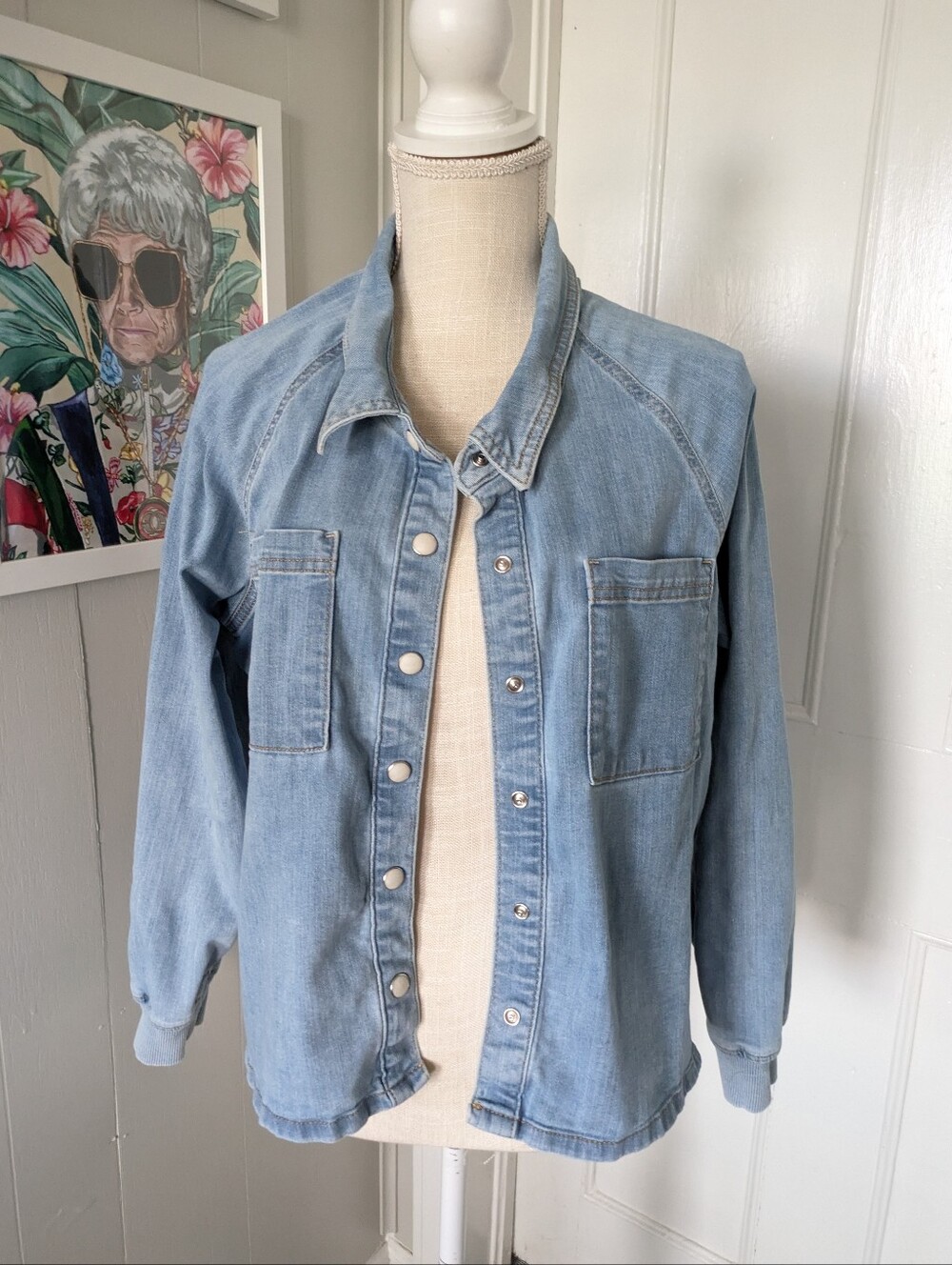 Women Long Sleeve Slim Denim Shirt  Jacket Universal Thread Light Wash M